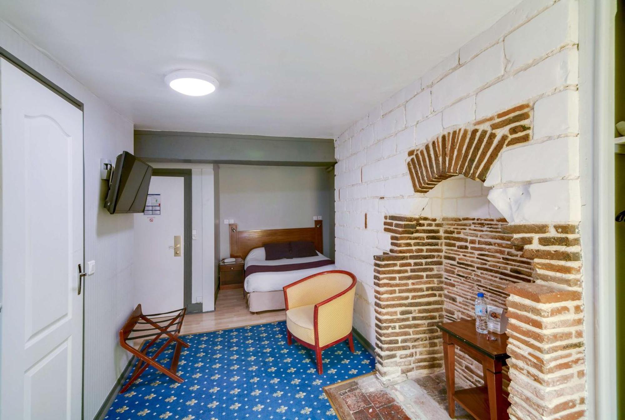 Brit Hotel Comtes De Champagne - Troyes Centre Historique Zewnętrze zdjęcie