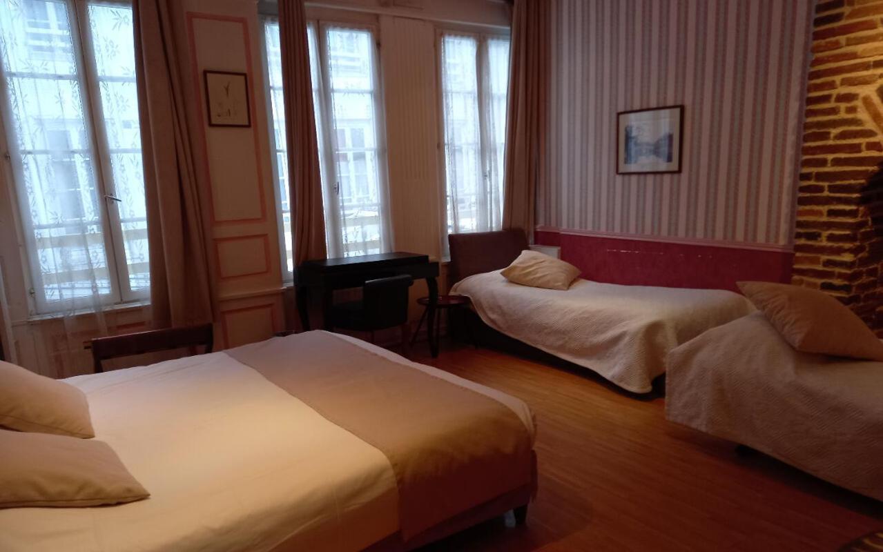 Brit Hotel Comtes De Champagne - Troyes Centre Historique Zewnętrze zdjęcie